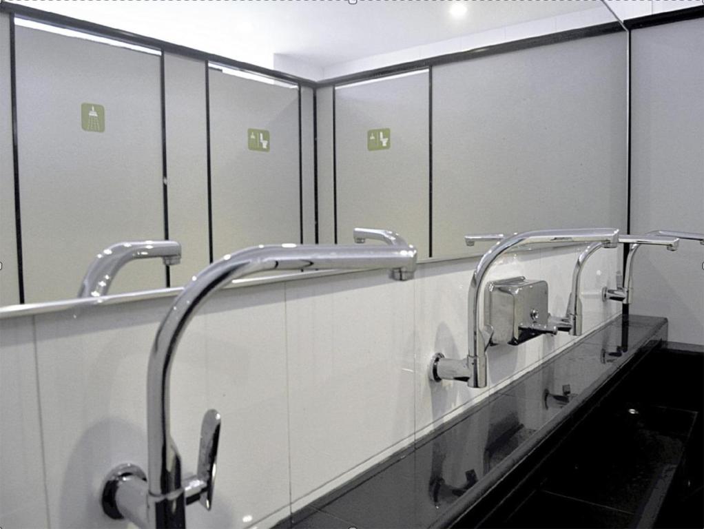 Koupelna v ubytování K2 Guesthouse Central