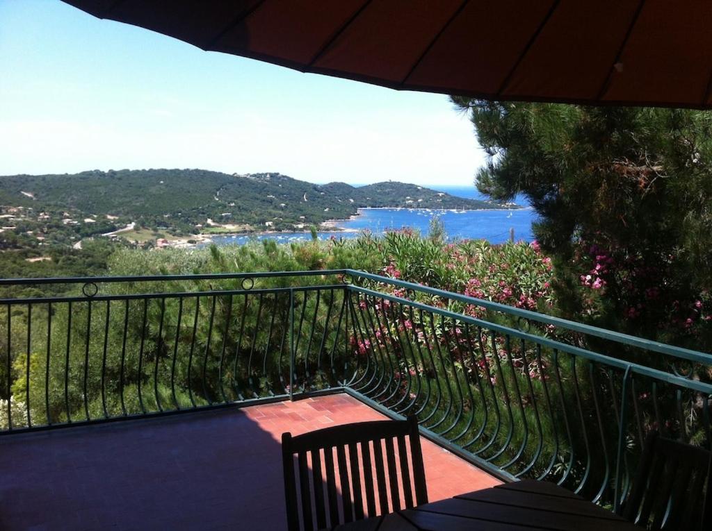 Photo de la galerie de l'établissement Maison 4 chambres , 8 personnes., à Coti-Chiavari