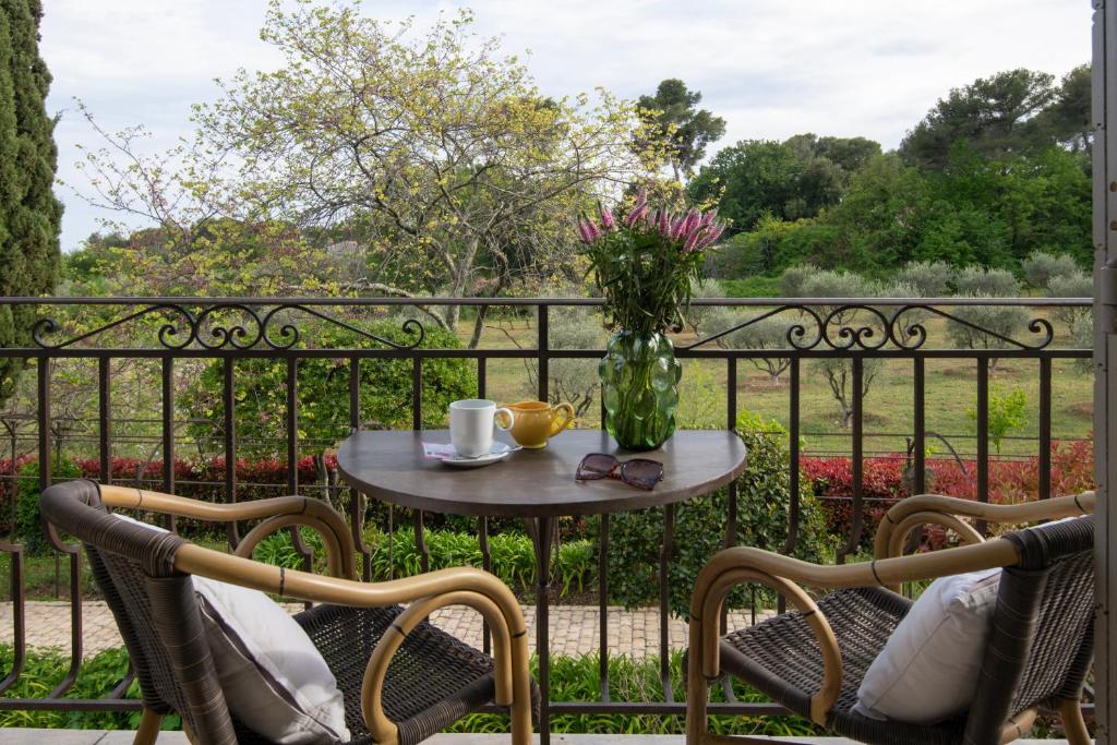 Hotel Les Messugues - Deluxe Double Room With Terrace Or Balcony