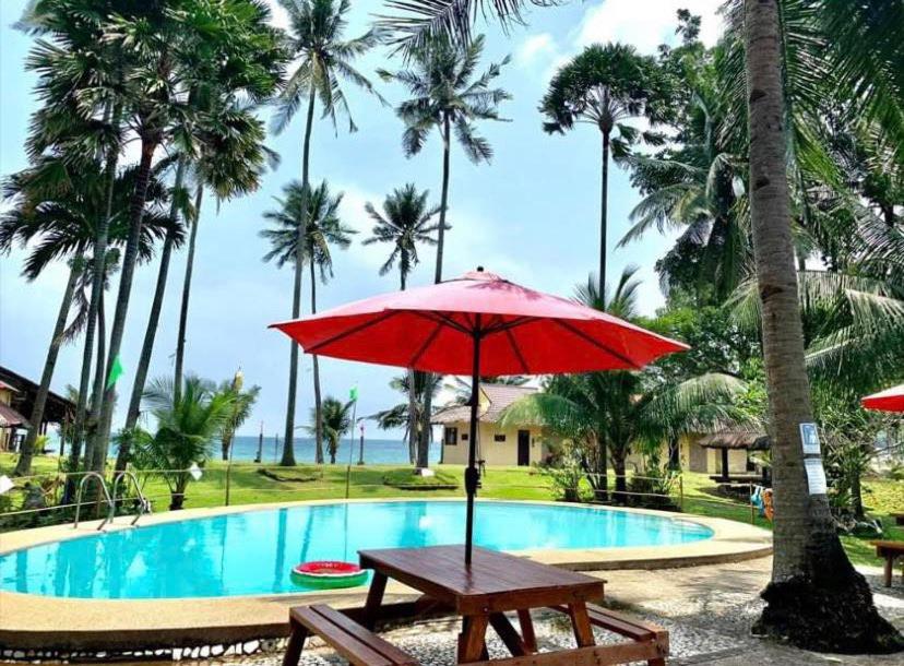 Bazén v ubytování Oceana Hotel & Beach Resort nebo v jeho okolí