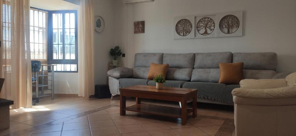 A seating area at Chalet Santi Playa de la Barrosa