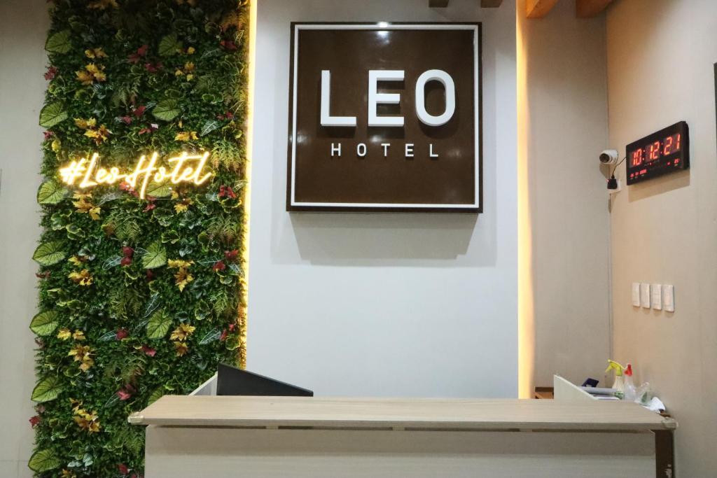 Certifikát, hodnocení, plakát nebo jiný dokument vystavený v ubytování Leo Hotel - Lifestrong Property Inc