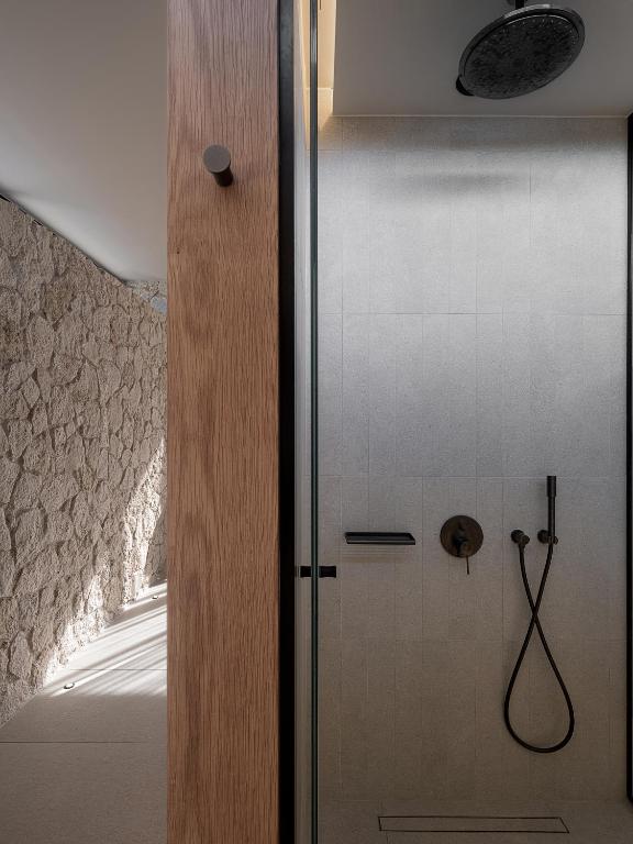 Fotografie z fotogalerie ubytování Pnoe Villas - Seafront Experience v destinaci Tavronitis