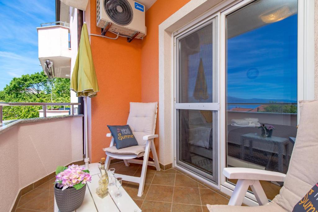Balkón nebo terasa v ubytování My Way room, parking, sea view, terrace