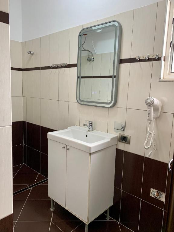 Maxus Apts - Image 8