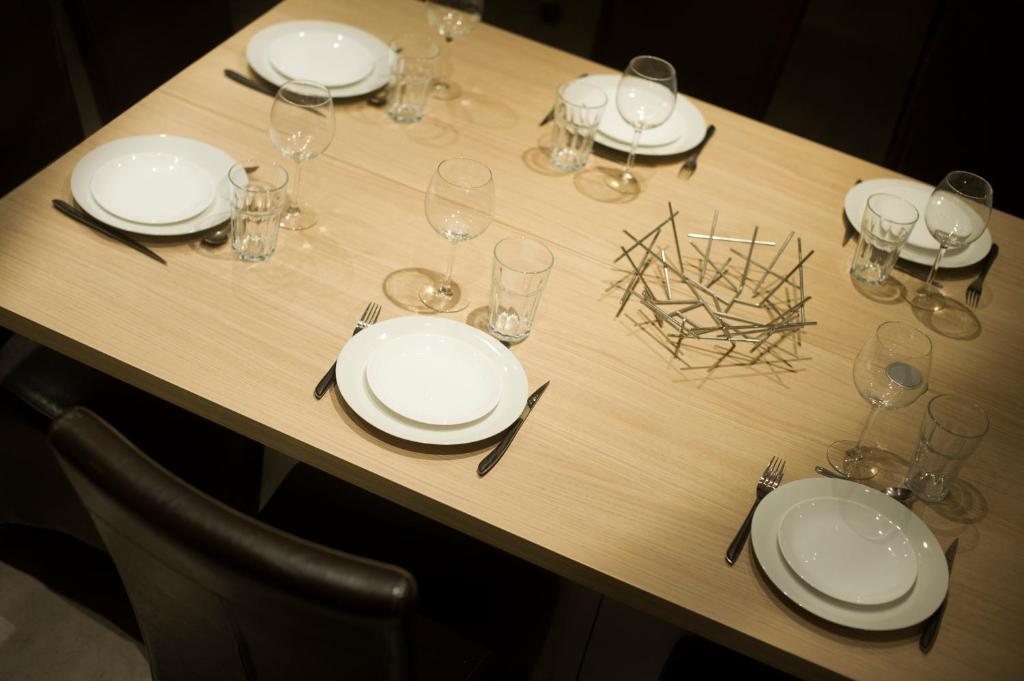 BIG MAMA with mobile aircon, free parking - 2