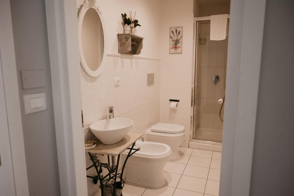 Łazienka w obiekcie La Casa di Alma Luxury rooms
