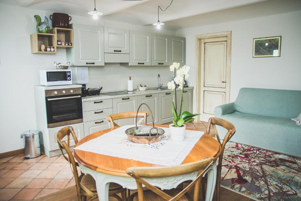 Kuchyňa alebo kuchynka v ubytovaní Agriturismo Rivella