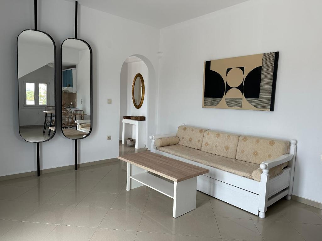 Naxian Touch - Studio With Spa Bath