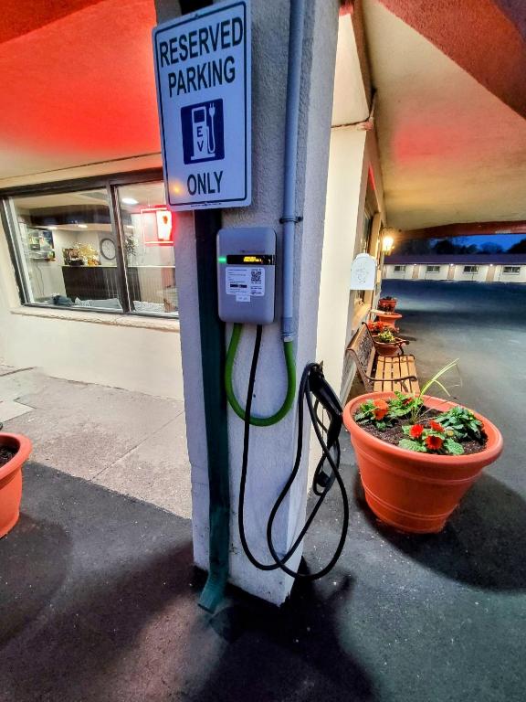 Fotografie z fotogalerie ubytování Woodland Inn v destinaci Niagara Falls