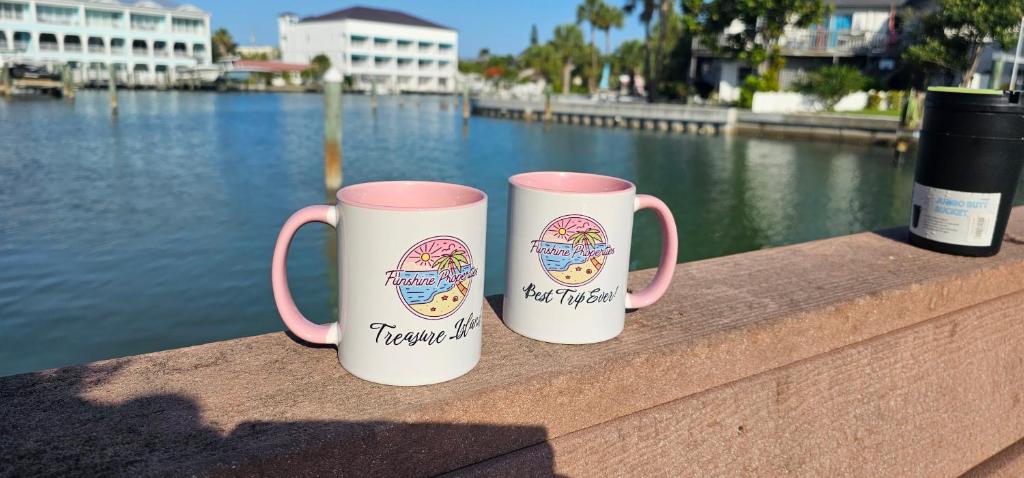 Výhled na řeku, která protéká v blízkosti apartmánu