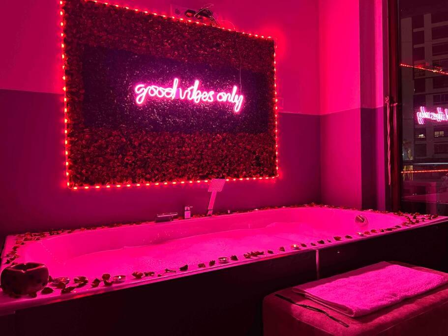 Deniz manzaralı jakuzili Villa