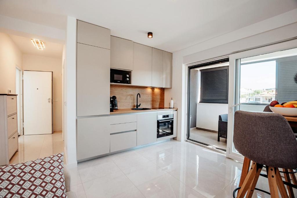 Apartment M&A