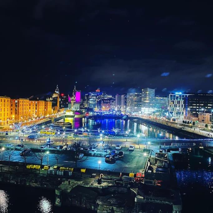 Apartment Royal Quay Liverpool overlooking Albert Dock, UK