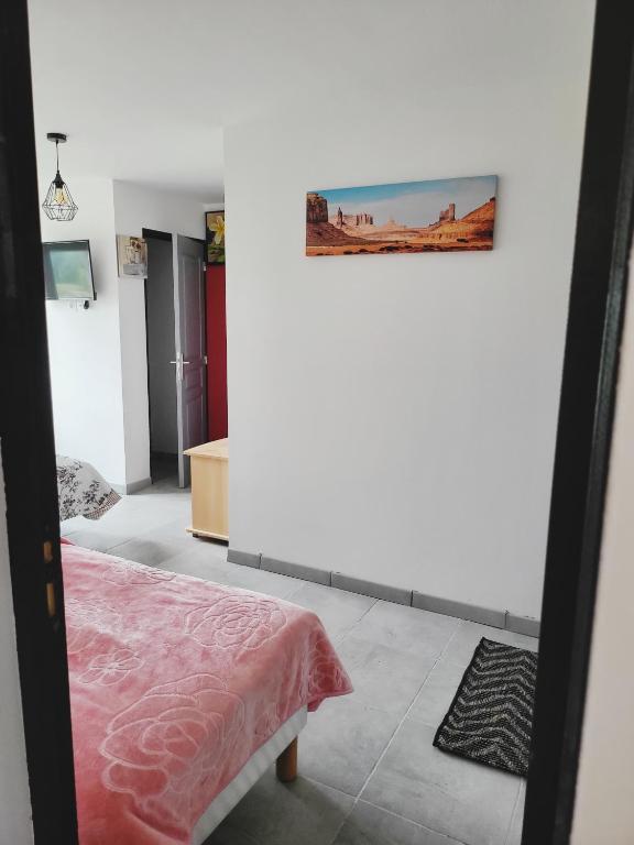 Chambres hôtes de la Motte-Fanjas - Triple Chambre Avec Salle De Bain Privée