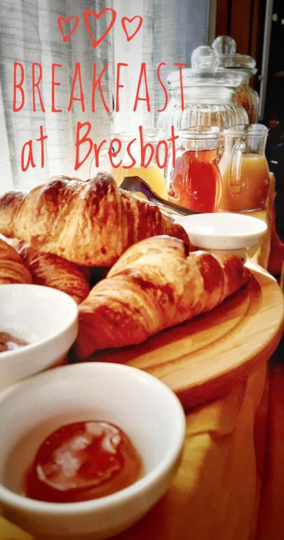 Možnosti snídaně pro hosty v ubytování Bresbot B&B