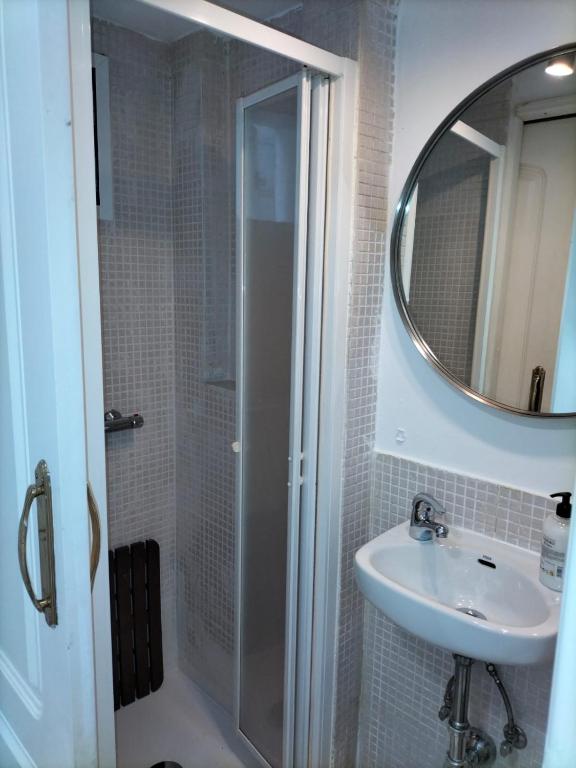Fotografia z galérie ubytovania Apartamento en barrio de Salamanca v destinácii Madrid