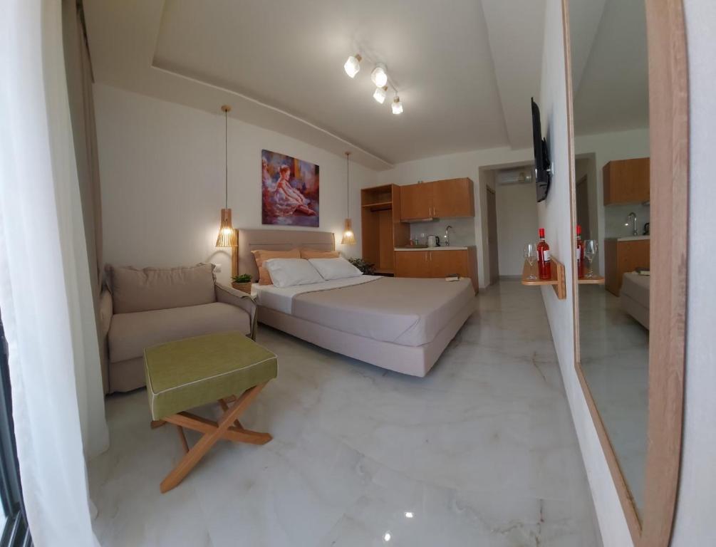 Wide Blue Luxury Boutique Suites - 1