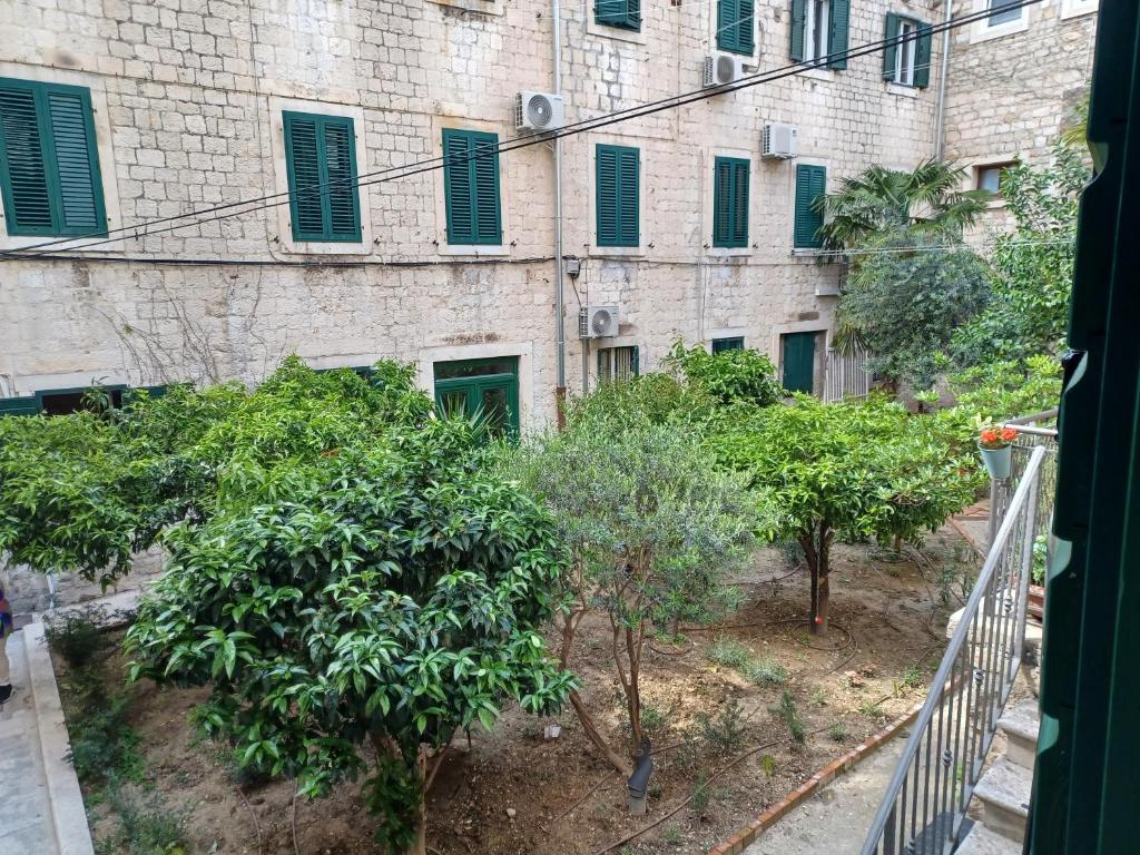 JR Luxury Guesthouse2 - 14