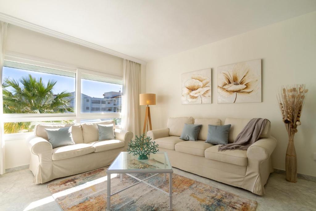 MARBELLA BANUS SUITES Banus Playa Rocio Beachside Complex, Marbella