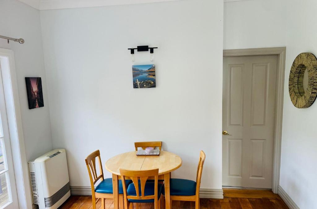 Central Hut Villa - Resim 9