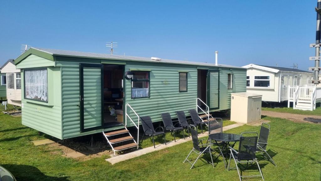 8 Berth Caravan With Free Wifi At Heacham Holiday Park In Norfolk Ref 21008e, Heacham Updated