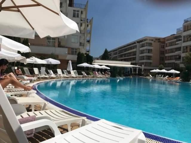 Grand Kameliq studio apartment Sunny beach