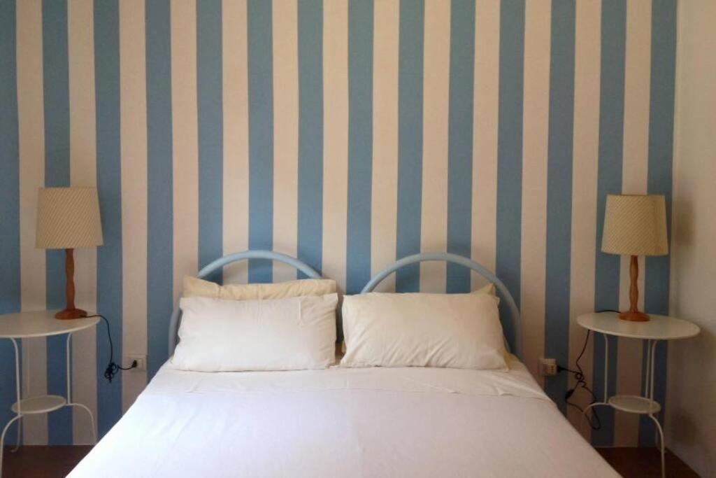 リド・ディ・イエゾロにあるJesolo Pineta - Appartamento Due Camere Matrimoniali Fronte Mareの表示料金はベッド1台分です。