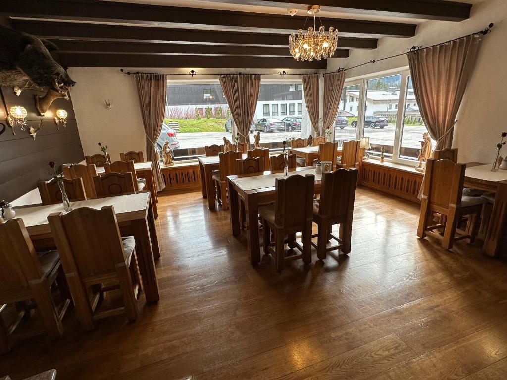 Restaurace v ubytování Hotel Gundl Alm