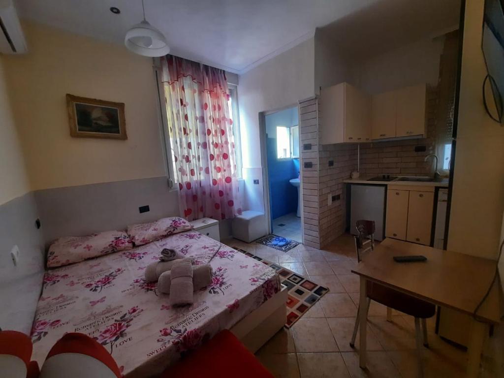 Lovely apt.1-7 - Image 2