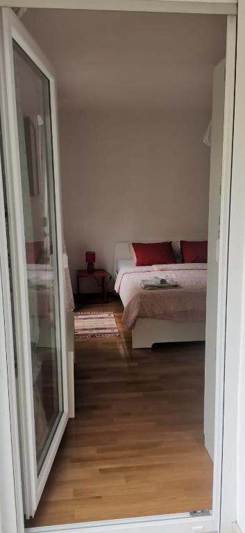 Apartment Homey - 12