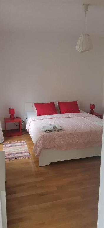 Apartment Homey - 13