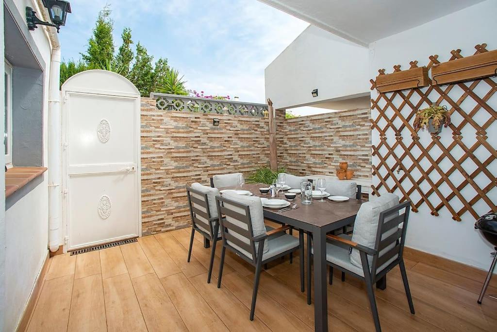Fotografia z galérie ubytovania Beautiful and Quiet Family Townhouse in Great Location v Marbelli