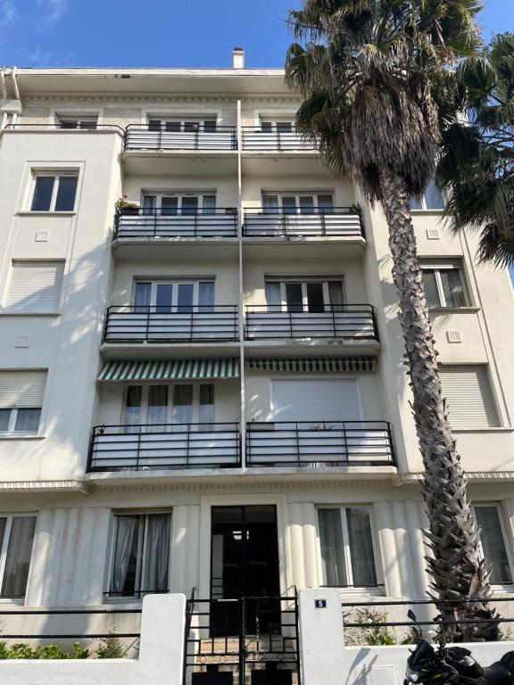 Balkón alebo terasa v ubytovaní Appartement charmant centre Biarritz