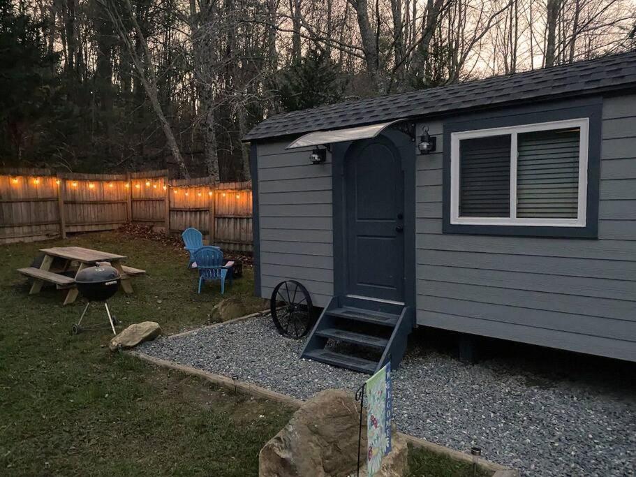 Vacation Home Shepherd's Hut Wayah Ridge Rentals, Topton, NC
