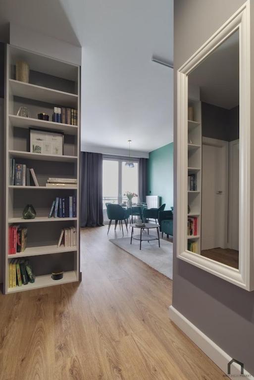Knižnica v apartmáne