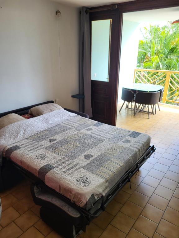 Postel nebo postele na pokoji v ubytování Studio confort proche de la mer