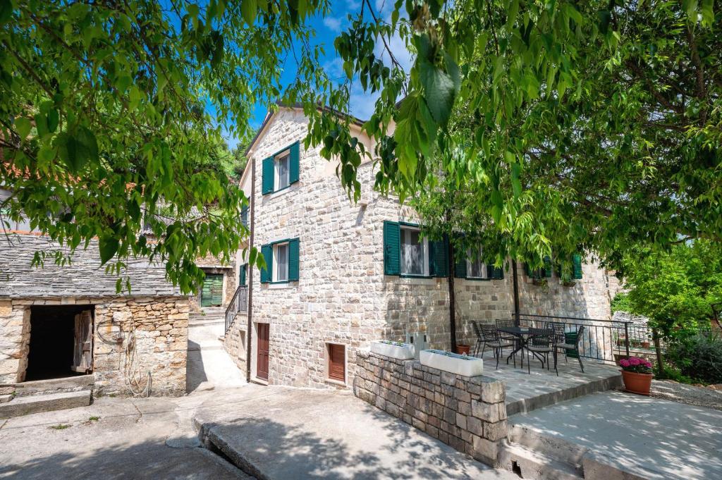 Afbeelding uit fotogalerij van Kuća za odmor Panćona & free parking in Postira