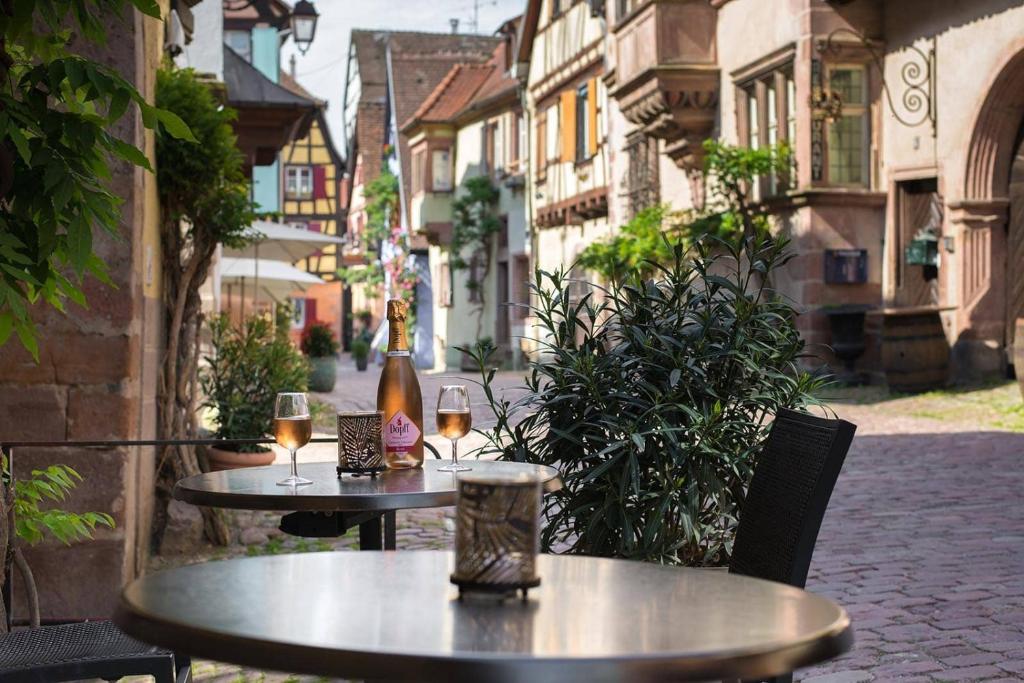 Hôtel De La Couronne – photo 41