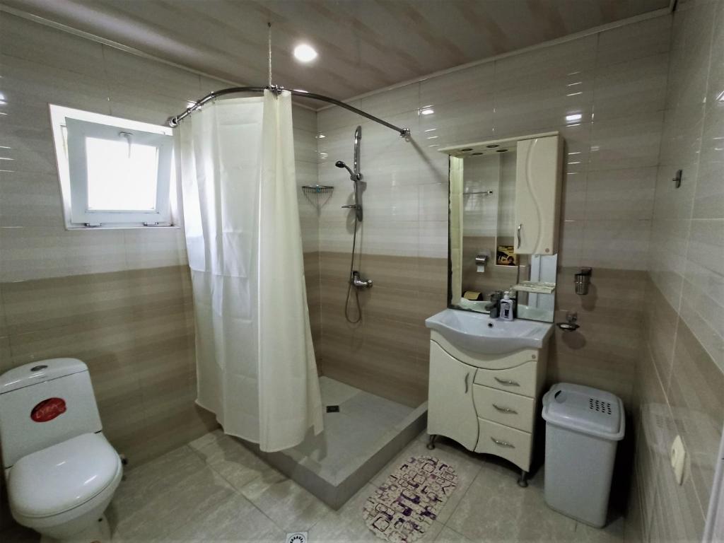 Ванная комната в GuestHouse LILIA &Wine Celler