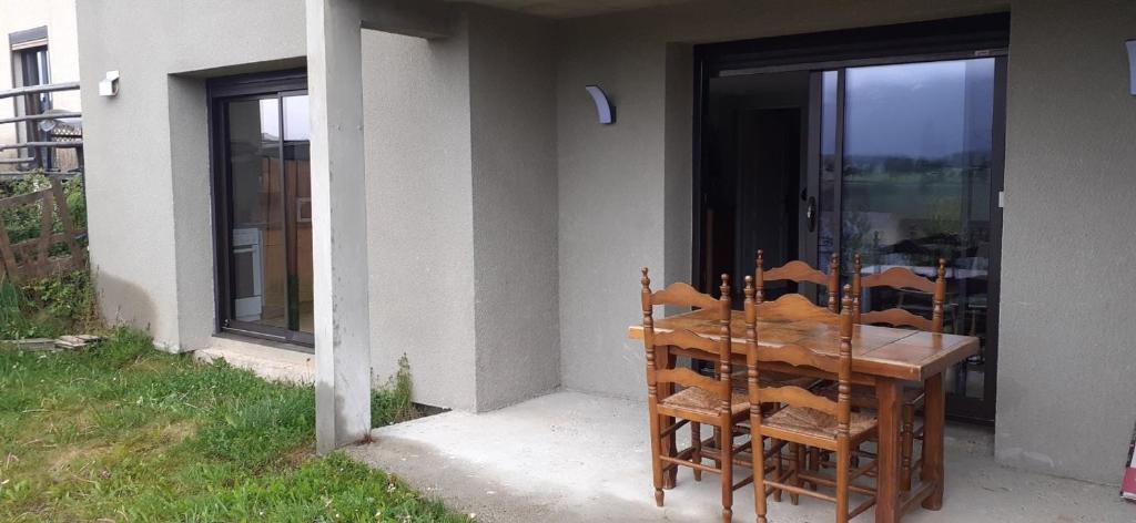 Balkón nebo terasa v ubytování Le nid Capcinois