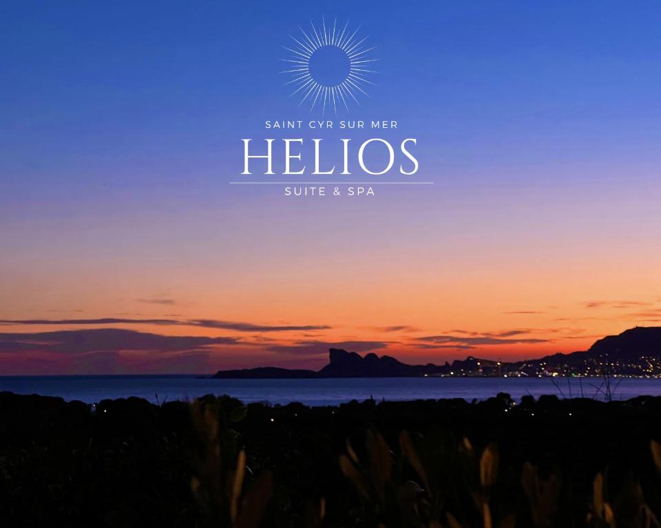 a sunset with the words stay our safe next to helios at Jacuzzi Vue sur Mer Helios Suite & Spa in Saint-Cyr-sur-Mer