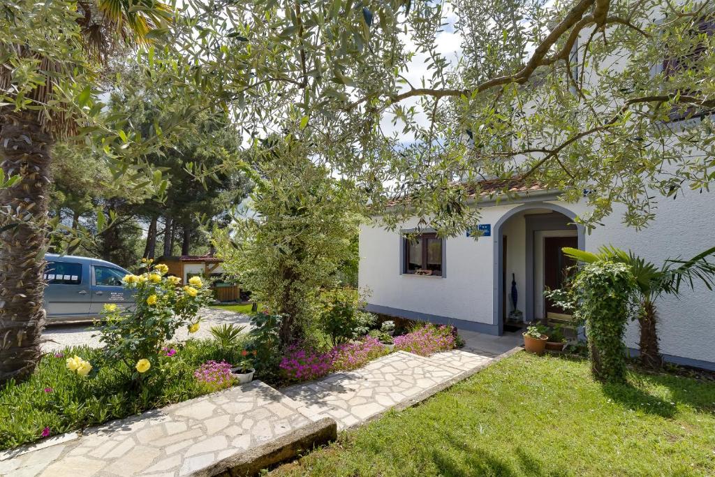 Zahrada ubytování Apartments Dado