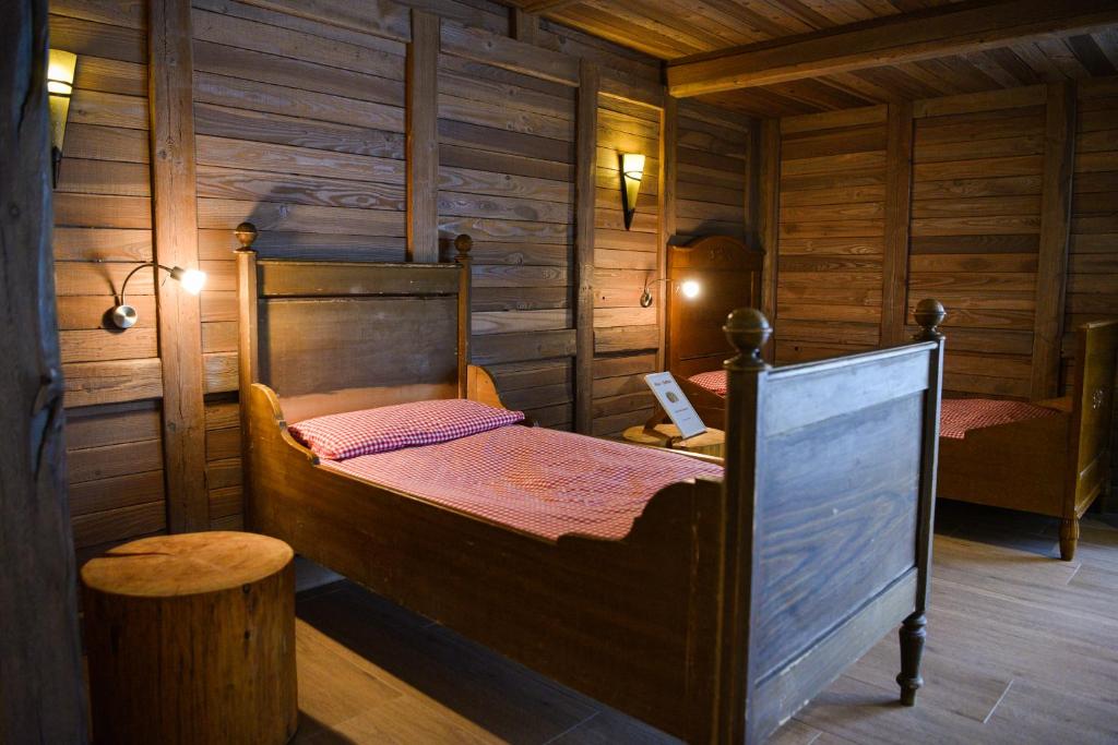 Postel nebo postele na pokoji v ubytování Burg Hotel Feldberg