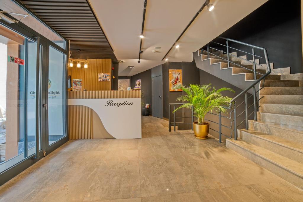 فضای داخلی City Moonlight Apart Hotel در آنتالیا - تصویر ۳