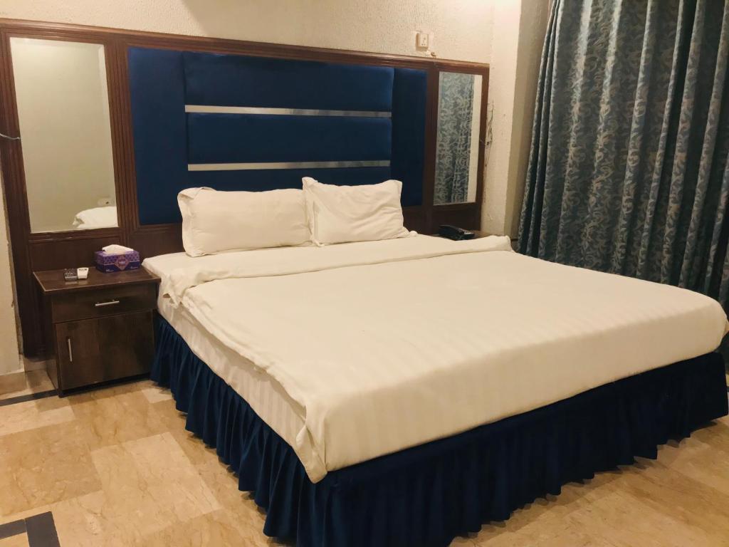 Pool & Park Hotel, Lahore – Updated 2024 Prices