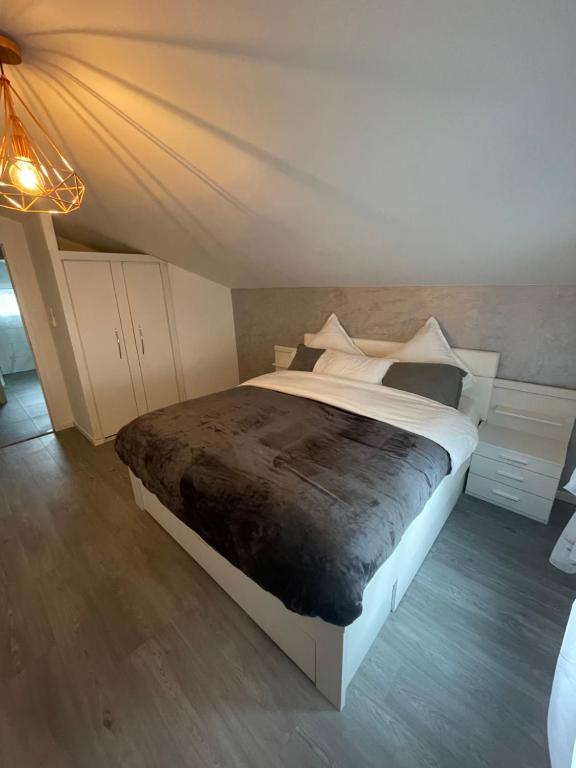 Postel nebo postele na pokoji v ubytování Maisonnette avec terrasse