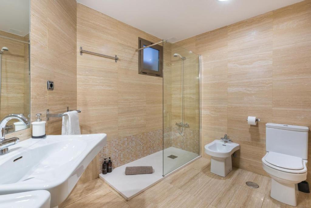 Kúpeľňa v ubytovaní APARTAMENTO MODERNO CALLE LARIOS