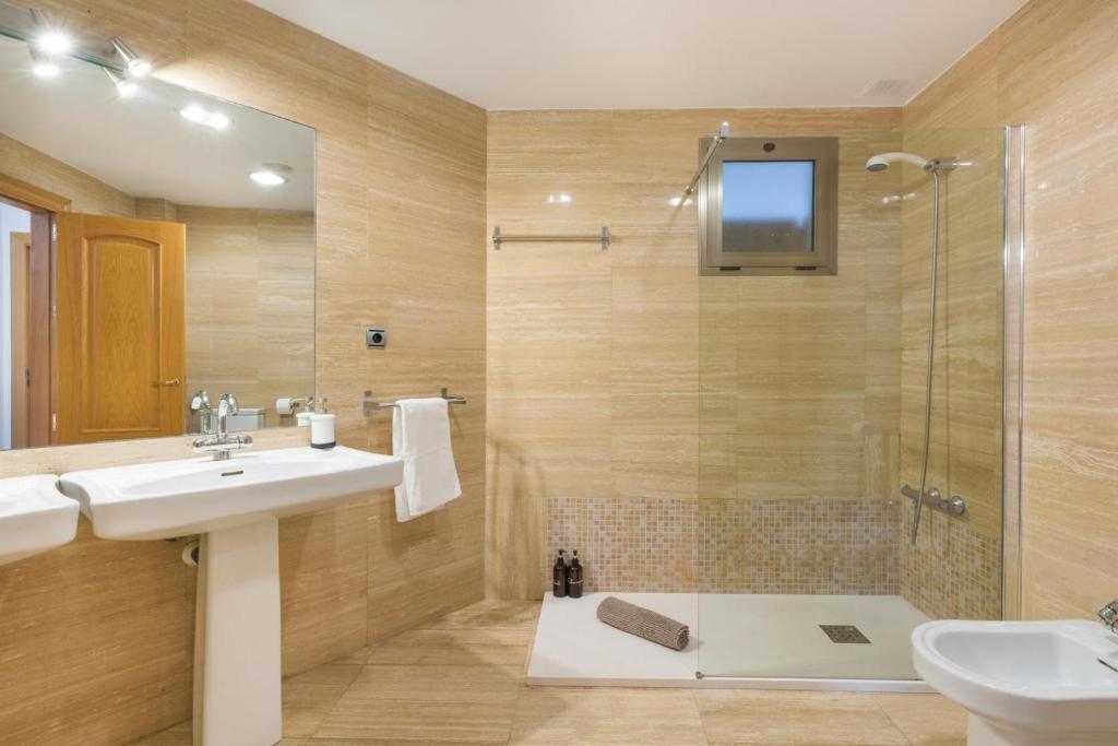 Kúpeľňa v ubytovaní APARTAMENTO MODERNO CALLE LARIOS