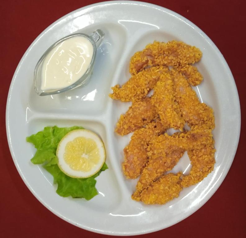 Jídlo v hotelu nebo okolí